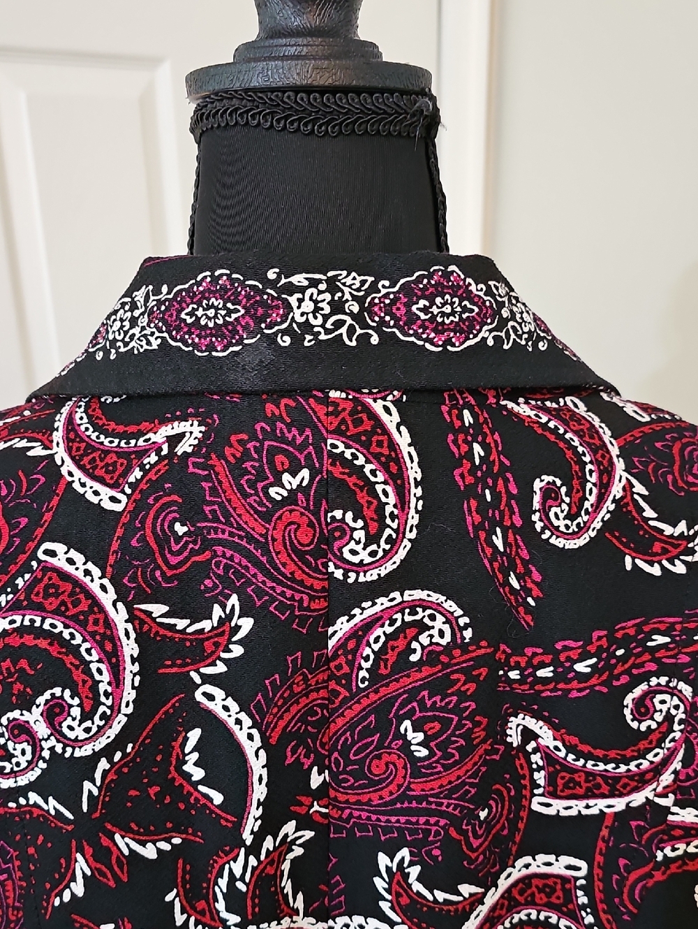 Jacket - Picture 10 of 16